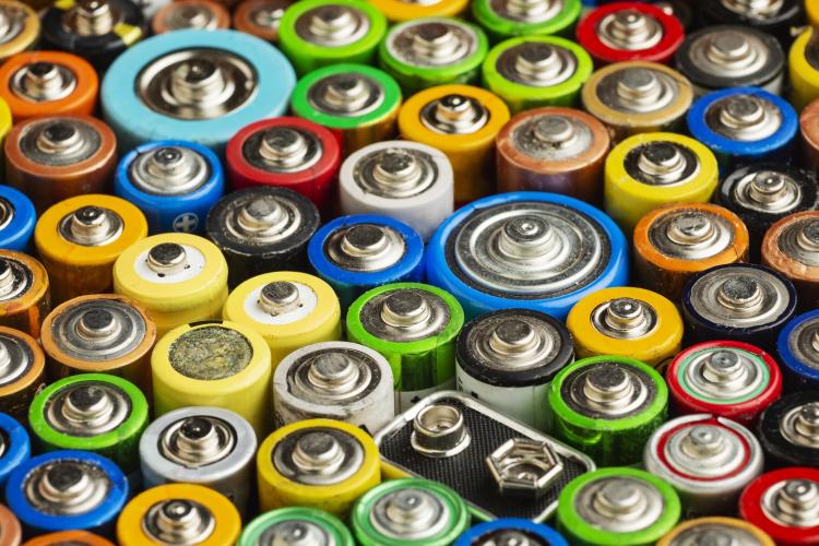 Zdjęcie różnych typów baterii
