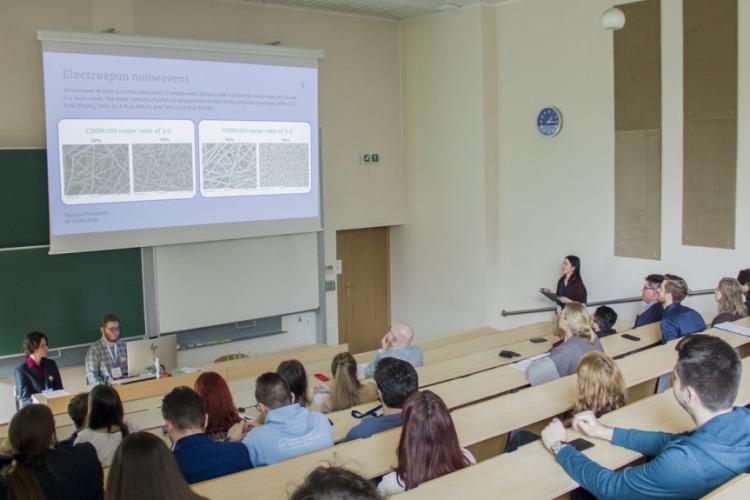 Na zdjęciu sala ze słuchaczami podczas jednego z wystąpień podczas nominowanej konferencji