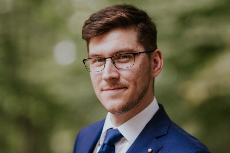 Dr hab. inż. Artur Kasprzak