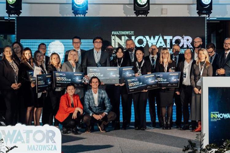 Na zdjęciu laureaci XVI edycji konkursu Innowator Mazowsza 