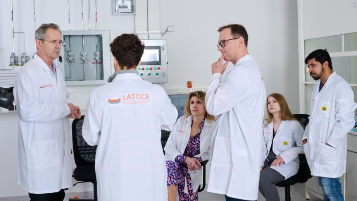 Na zdjęciu naukowcy z zespołu LATTICE