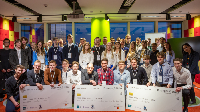 Na zdjęciu laureaci Business&Data Hackathon