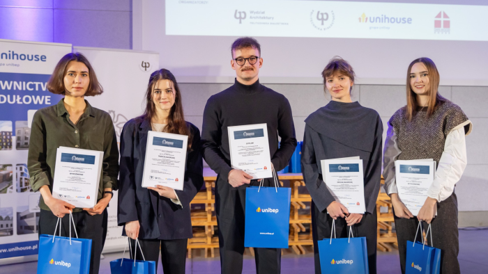 Na zdjęciu: laureaci konkursu Drewno w Architekturze 2025