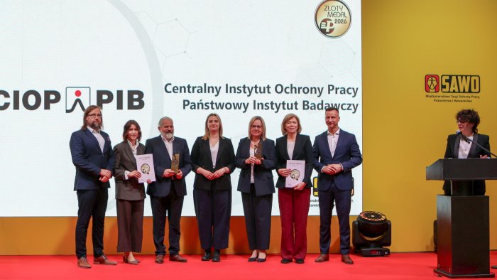 Na zdjęciu laureaci Złotego Medalu podczas MTP SAWO