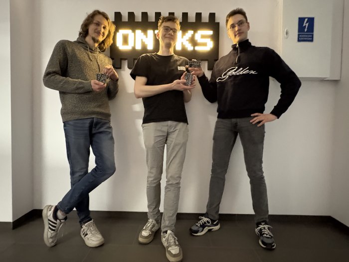 Wykonawcy projektu, od lewej: Szymon Bartosik, Mateusz Turycz, Valentyn Anatoliev