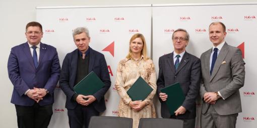 Wiceminister Edukacji i Nauki dr Tomasz Rzymkowski, Prorektor PW prof. Jan Słyk, Prorektor SGGW dr hab. Marta Mendel, Prorektor SGH dr hab. Jacek Prokop, prof. SGH oraz Dyrektor NAWA dr Dawid Kostecki