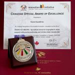 Na zdjęciu dyplom Canadian Special Award of Excellence